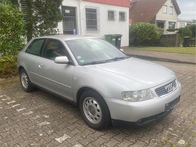 Second-hand Audi A3 101 CP (74 kW) 2001 Argintiu Hatchback