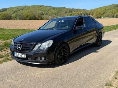 Usata Mercedes E220 170 CV (125 kW) 2010 Nero Berlina