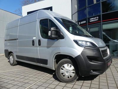 Gebraucht Peugeot Boxer Premium 140 PS (102 kW) 2020 Gris aluminium (metallic) Van