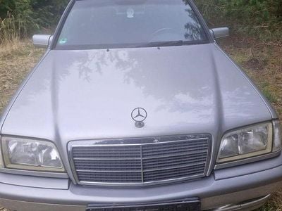 Usata Mercedes 240 170 CV (125 kW) 1999 Grigio Station wagon