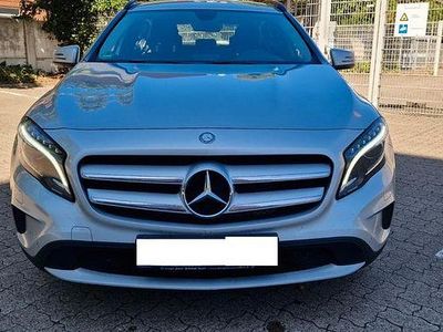 Mercedes GLA200