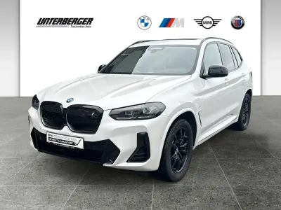 Gebraucht BMW iX3 Sport Line 210 kW (286 PS) 2023 Mineralweiß SUV