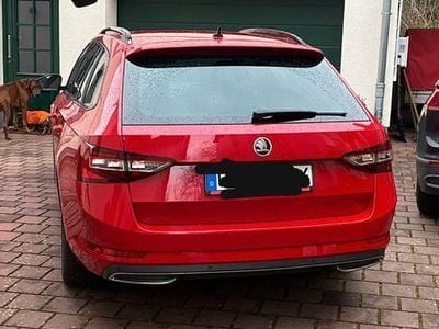 Gebraucht Skoda Superb SportLine 179 PS (131 kW) 2018 Rot Kombi