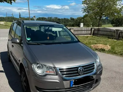 Gebraucht VW Touran 140 PS (102 kW) 2009 Grau Van / Kleinbus