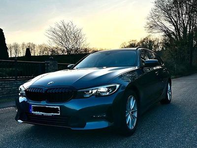 Gebraucht BMW 320 190 PS (139 kW) 2021 Grau Kombi