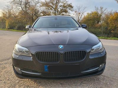 Gebraucht BMW 525 Sport Line 204 PS (150 kW) 2010 Beige Limousine