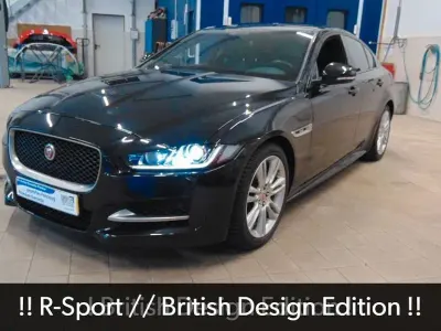 Używany Jaguar XE R-Sport 179 KM (131 kW) 2017 Czarny Sedan/Limuzyna