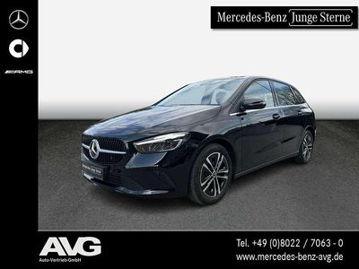 Używany Mercedes B250e 218 KM (160 kW) 2023 Czarny Minivan