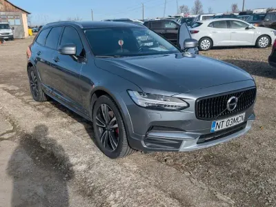 Gebraucht Volvo V90 CC 190 PS (139 kW) 2018 Grau Kombi