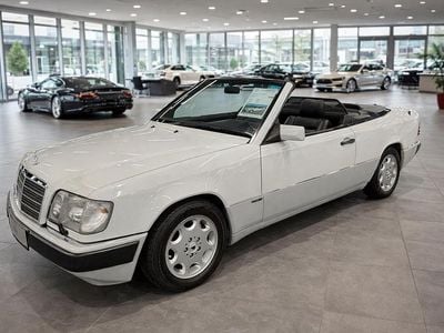 Gebraucht Mercedes E320 Sportline 220 PS (161 kW) 1994 Weiß Cabrio