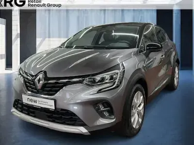 Używany Renault Captur Intens 140 KM (102 kW) 2022 Szary SUV