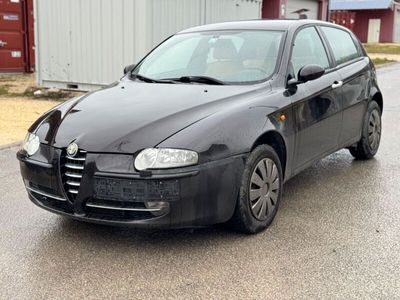 gebraucht Alfa Romeo 147 Alfa1.9 JTD*LEDER*KLIMA*NAVI*TÜV 3/24*