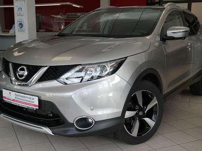 Gebraucht Nissan Qashqai 116 PS (85 kW) 2016 Silber SUV