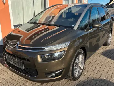 Gebraucht Citroën C4 150 PS (110 kW) 2017 Braun Van / Kleinbus