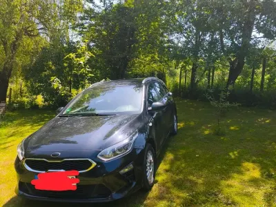 Gebraucht Kia Ceed Sportswagon Turbo 140 PS (102 kW) 2019 Schwarz Kombi
