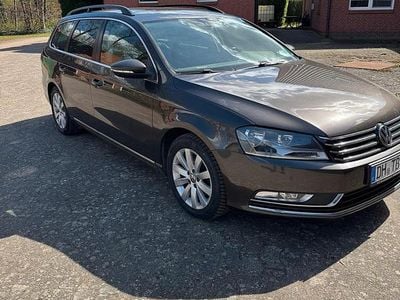 Gebraucht VW Passat 140 PS (102 kW) 2013 Braun Kombi