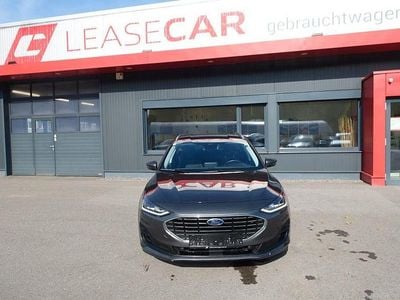 Gebraucht Ford Focus Titanium 125 PS (91 kW) 2022 Grau Limousine