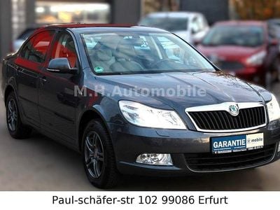 Grau Gebraucht 2012 Skoda Octavia LAURIN & KLEMENT Limousine | 10.990 € (Guter Preis)