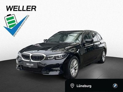 Gebraucht BMW 330e Advantage 292 PS (214 kW) 2021 Bmw 330e touring aut. advantag (schwarz) Kombi