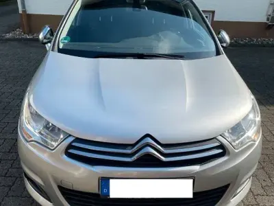 Gebraucht Citroën C4 114 PS (83 kW) 2014 Silber Limousine