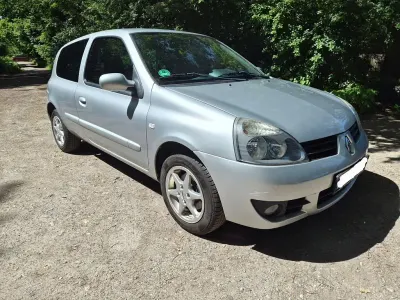 Gebraucht Renault Clio II Campus 58 PS (42 kW) 2008 Silber Limousine