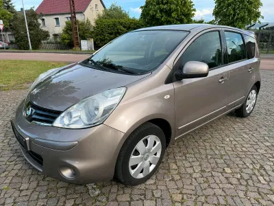 Gebraucht Nissan Note 85 PS (62 kW) 2010 Braun Kleinwagen