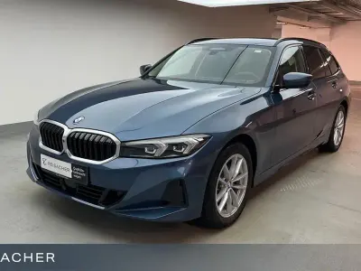 Gebraucht BMW 320 Sport Line 190 PS (139 kW) 2025 Blau Limousine