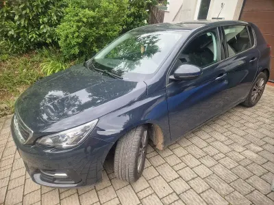Gebraucht Peugeot 308 131 PS (96 kW) 2020 Grau Kleinwagen