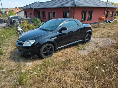 Gebraucht Opel Tigra 90 PS (66 kW) 2006 Schwarz Cabrio