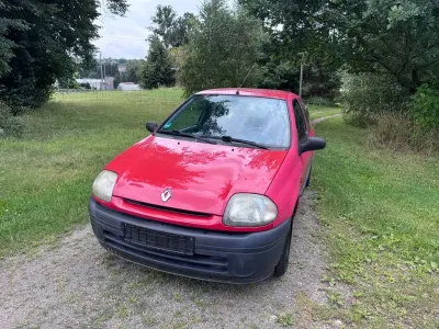 Gebraucht Renault Clio Basis 58 PS (42 kW) 1999 Rot Limousine