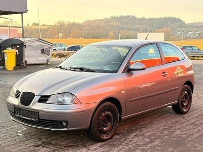 Grau Gebraucht 2002 Seat Ibiza Kleinwagen | 1.400 € (Etwas zu teuer)