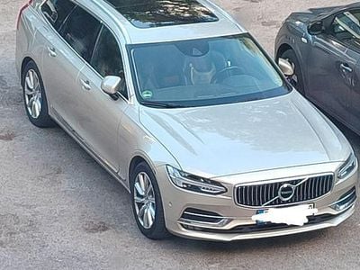 Volvo V90