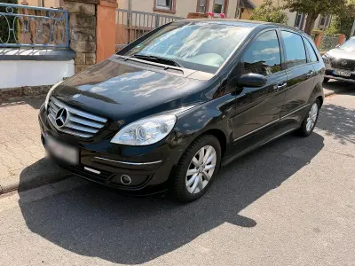 Gebraucht Mercedes B180 109 PS (80 kW) 2006 Schwarz Kleinwagen