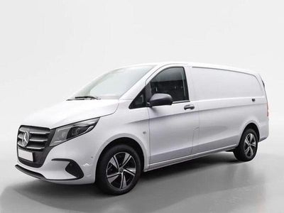 Artic white Gebraucht 2024 Mercedes Vito Van | 52.500 €