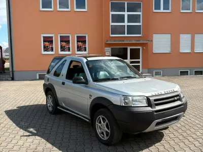 Käytetty Land Rover Freelander 110 HP (80 kW) 2003 Hopea Katumaasturi