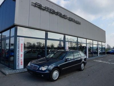 Usata Mercedes C200 143 CV (105 kW) 2002 Blu Berlina