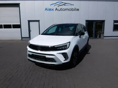 Begagnad Opel Crossland Elegance 120 HK (88 kW) 2023 Vit SUV
