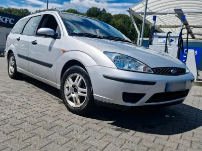 Gebraucht Ford Focus 100 PS (73 kW) 2003 Grau Kombi