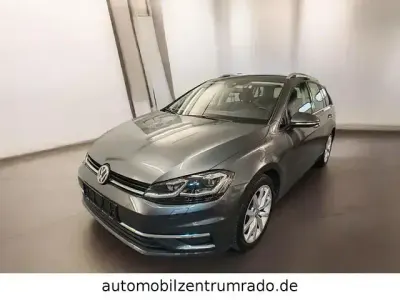 Gebraucht VW Golf VII Highline 150 PS (110 kW) 2019 Grau Kombi
