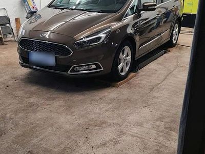 Second-hand Ford S-MAX S 240 CP (176 kW) 2018 Maro Monovolum