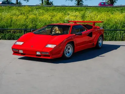 Usata Lamborghini Countach 455 CV (334 kW) 1986 Rosso Coupé