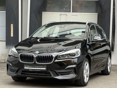 BMW 225