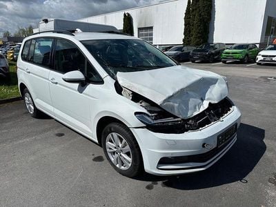 Second-hand VW Touran Comfortline 150 CP (110 kW) 2020 Alb Monovolum