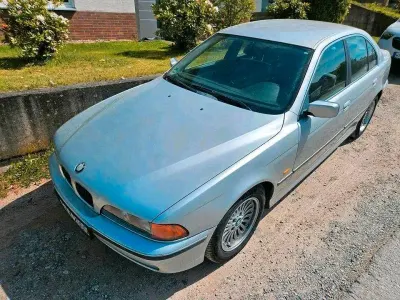 Gebraucht BMW 523 170 PS (125 kW) 2000 Grau Limousine