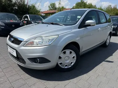 Gebraucht Ford Focus 101 PS (74 kW) 2010 Silber Limousine