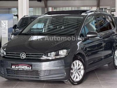 Indiumgrau metallic Gebraucht 2017 VW Touran Comfortline Van / Kleinbus | 19.990 € (Fairer Preis)