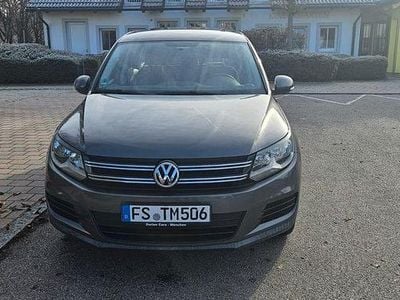 Grau Gebraucht 2014 VW Tiguan SUV | 8.700 € (Guter Preis)