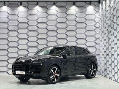 Schwarz Neu 2025 Porsche Cayenne GTS Sport SUV | 165.410 € (Guter Preis)