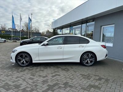 gebraucht BMW 330 i Limousine