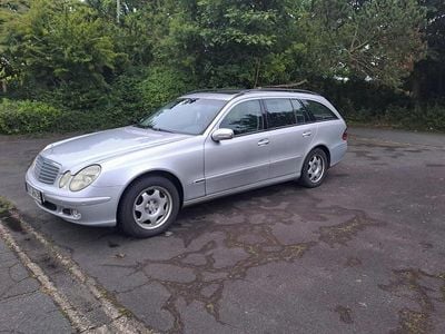 Mercedes E200